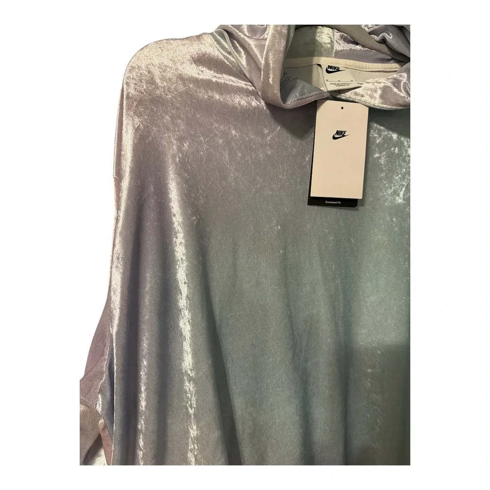 Nike Womens Velour Iridescent Pullover Hoodie, Medium